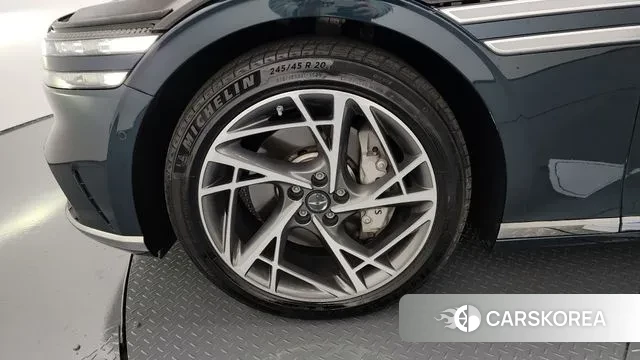 Genesis G90 (RS4) id 3427147 из Кореи 15