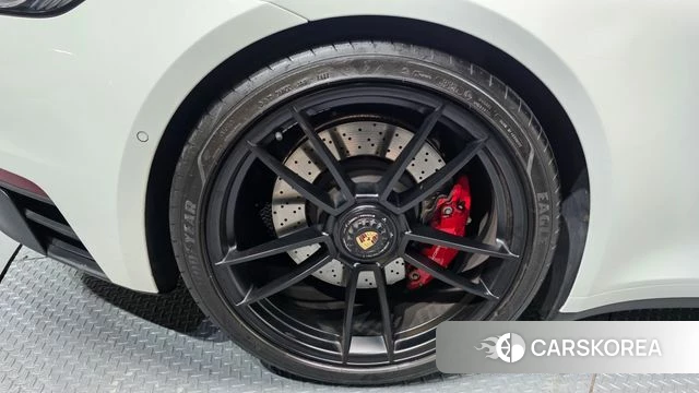 Porsche 911(992) id 4337803 из Кореи 15