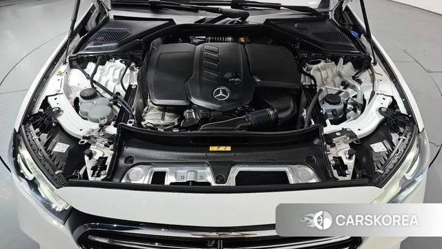 Mercedes-Benz E-Class W214 id 4266413 из Кореи 29