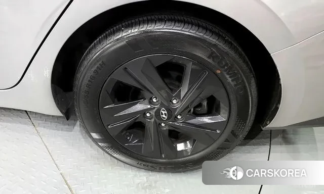 Hyundai Avante Hybrid (CN7) id 2940221 из Кореи 15