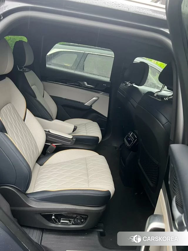 BYD Tang Yi 2026 Темно-серый из Китая, фото 5