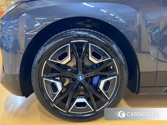 BMW iX id 3389179 из Кореи 15