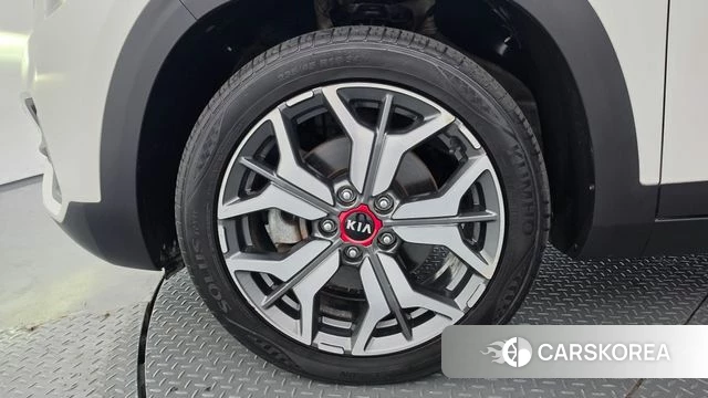 Kia Seltos id 4770335 из Кореи 32