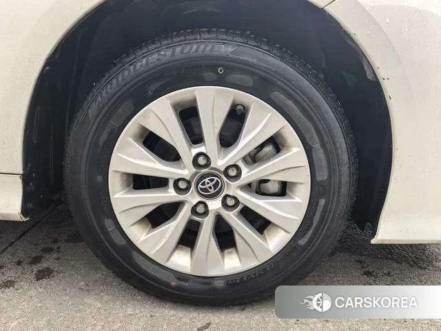 Toyota Corolla id 4290154 из Китая 15