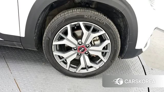 Kia Seltos id 3479593 из Кореи 15