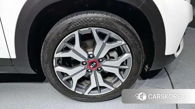 Kia Seltos id 3778242 из Кореи 15