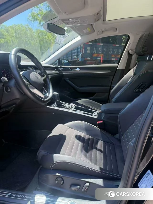Volkswagen Magotan 2022 Черный из Китая, фото 5