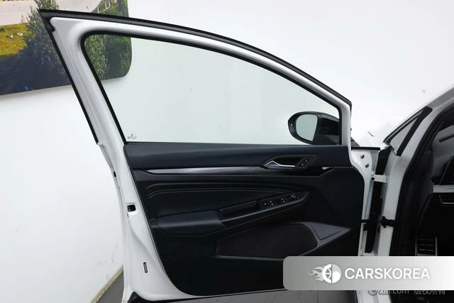 Volkswagen Golf id 4271085 из Китая 19