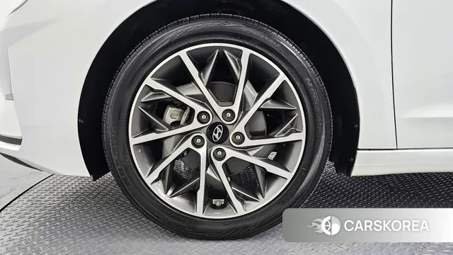 Hyundai The New Avante AD id 3703522 из Кореи 15