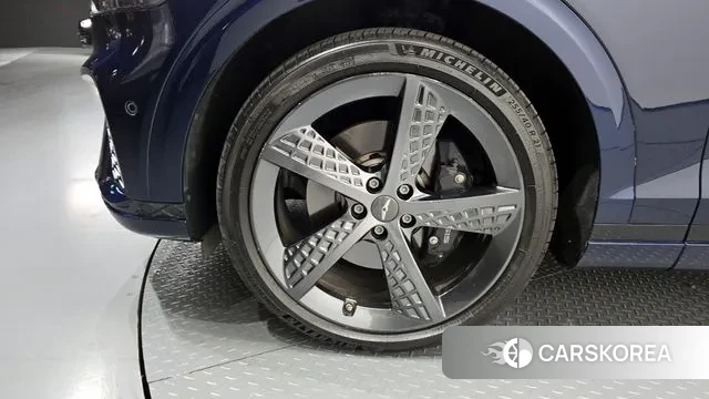 Genesis GV70 id 3463304 из Кореи 15