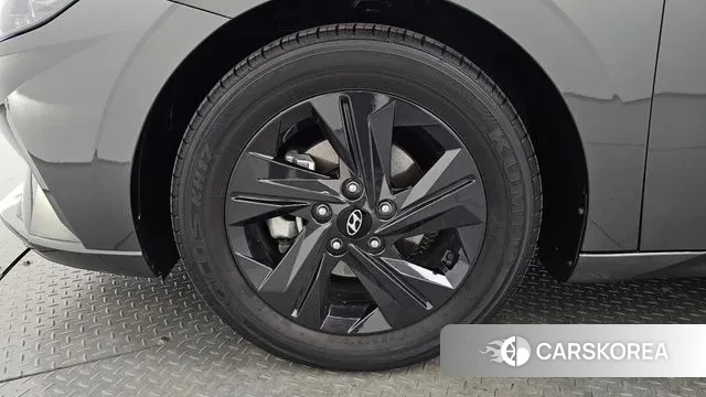 Hyundai Avante (CN7) id 3621505 из Кореи 15