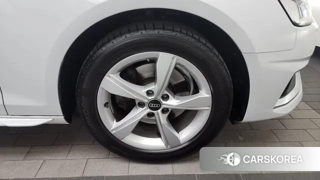 Audi A4 (B9) id 3378830 из Кореи 15