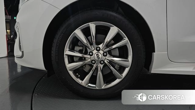 Kia The New Carnival id 4849756 из Кореи 31