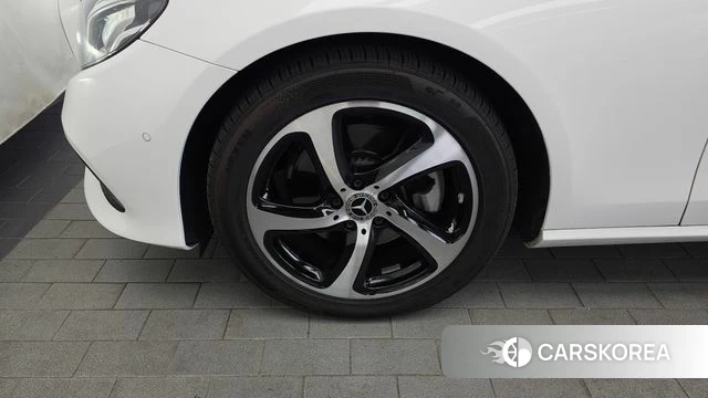 Mercedes-Benz E-Class W213 id 4507802 из Кореи 26