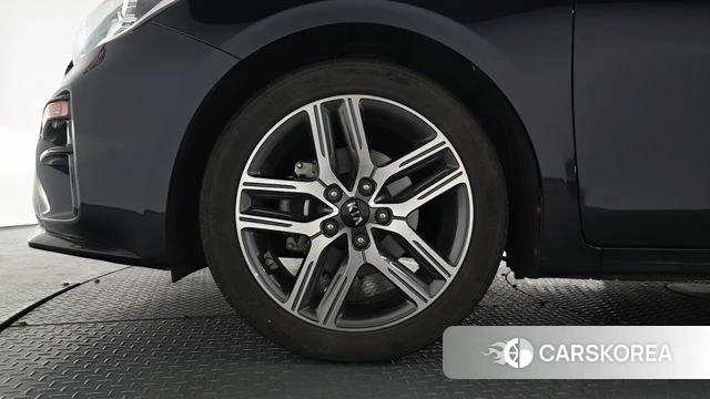 Kia Come New K3 id 3853659 из Кореи 15