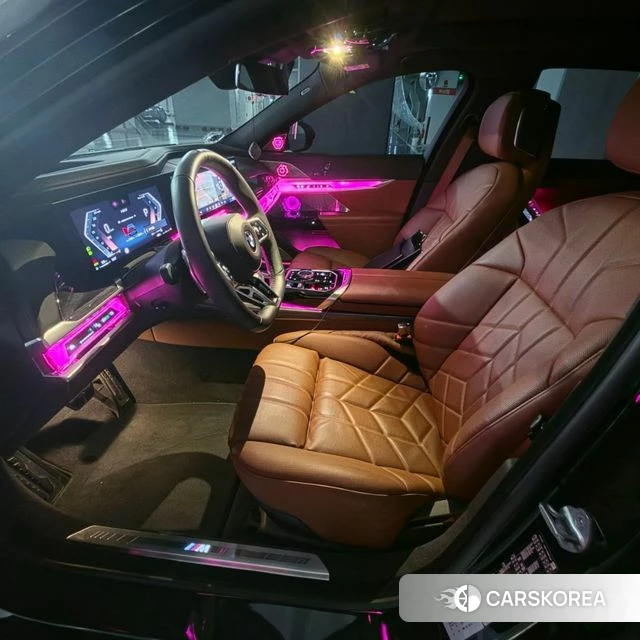 BMW 7 Series (G70) 2024 Черный из Кореи, фото 5