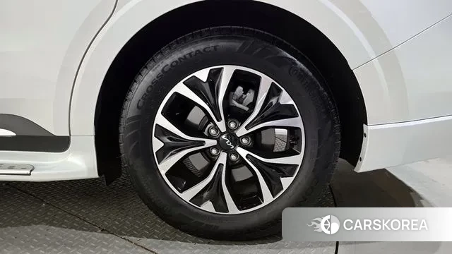 Kia Carnival 4th generation id 3389100 из Кореи 15