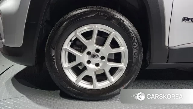 Jeep Renegade id 2902553 из Кореи 15