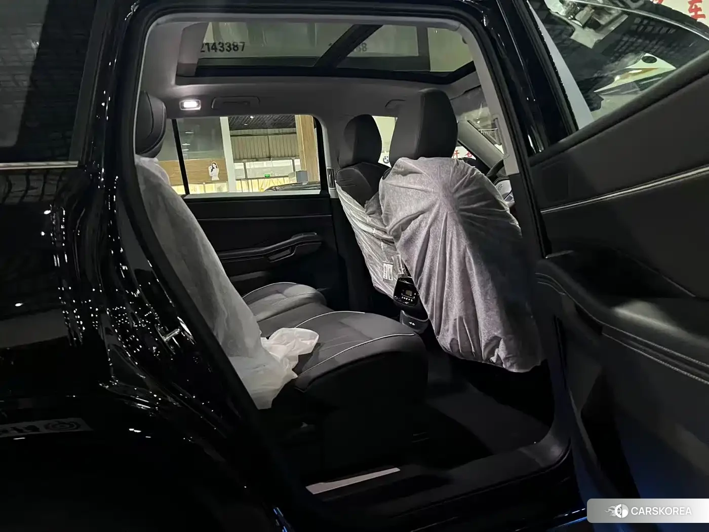 Volkswagen Touareg id 4589371 из Китая 10