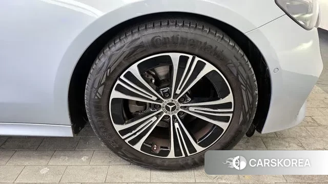 Mercedes-Benz E-Class W214 id 3614545 из Кореи 15