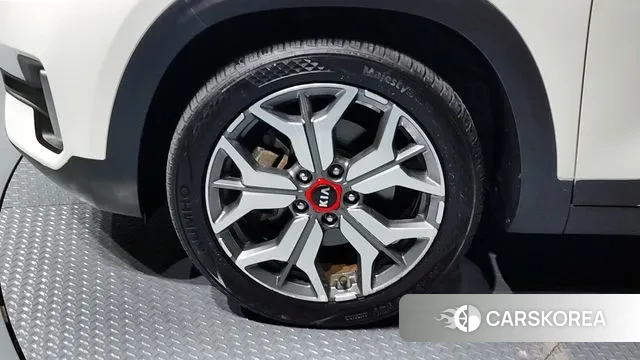 Kia Seltos id 3243493 из Кореи 15