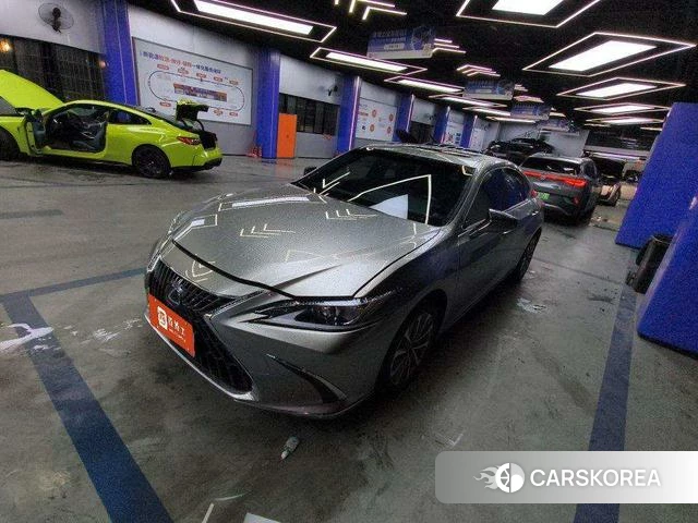 Lexus ES id 4365870 из Китая 8