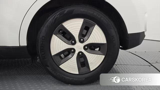 Kia Soul EV id 3013952 из Кореи 15