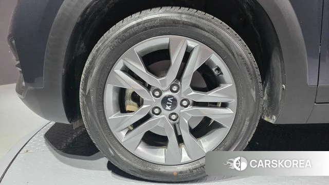 Kia Seltos id 4268925 из Кореи 25