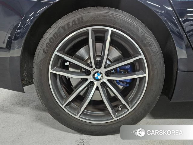 BMW 5 Series (G30) id 3923063 из Кореи 15