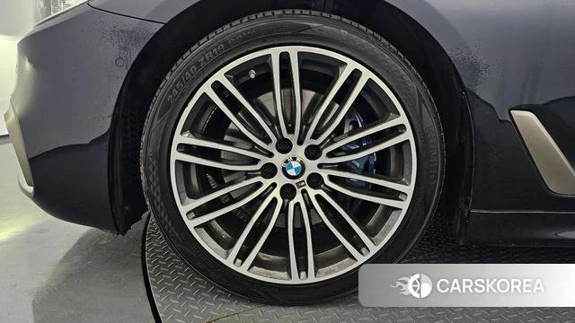 BMW 5 Series (G30) id 4551674 из Кореи 15