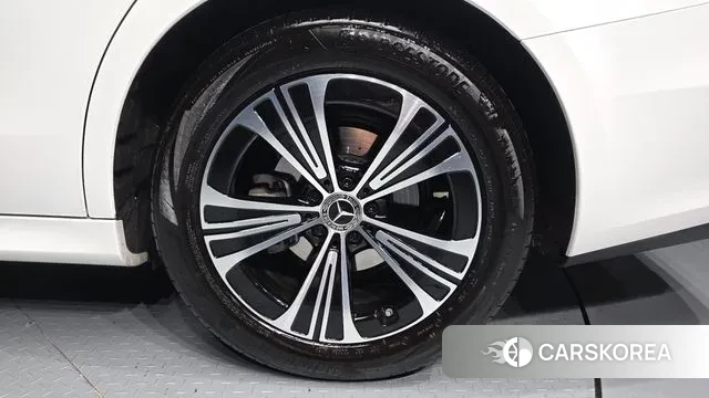 Mercedes-Benz E-Class W214 id 3720659 из Кореи 15