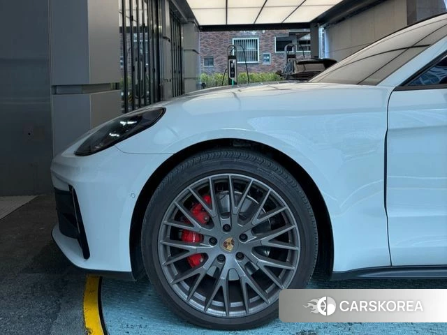 Porsche Panamera (976) id 3792815 из Кореи 8