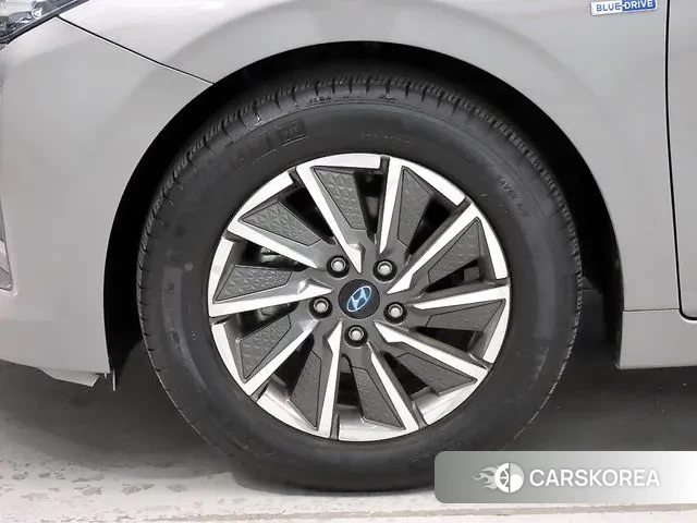 Hyundai The New Ionic Electric id 3616573 из Кореи 15