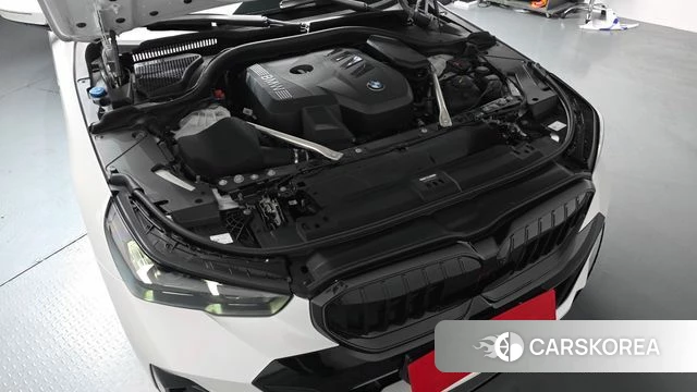 BMW 5 Series (G60) id 4229715 из Кореи 30