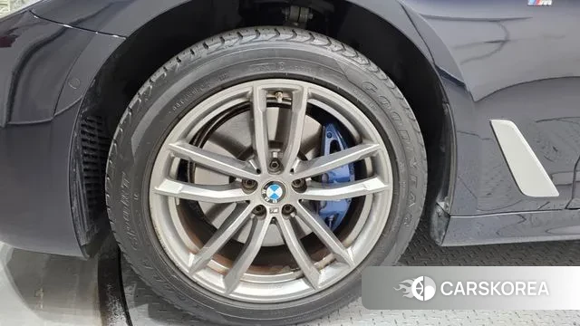 BMW 5 Series (G30) id 3369057 из Кореи 15