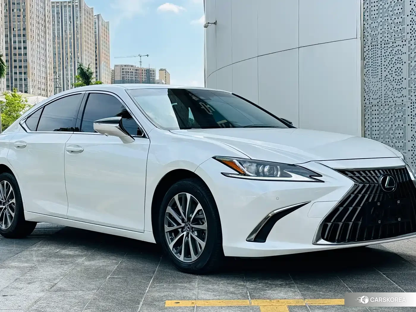 Lexus ES id 4654559 из Китая 20