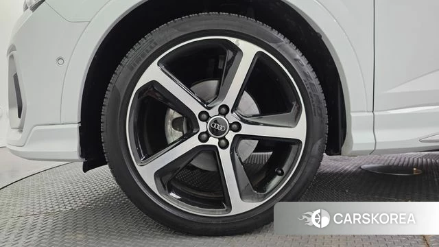 Audi Q3 (F3) id 4608862 из Кореи 28
