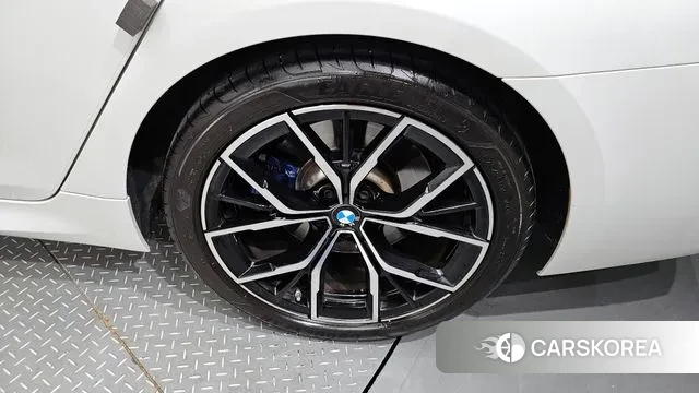 BMW 5 Series (G30) id 2969747 из Кореи 15