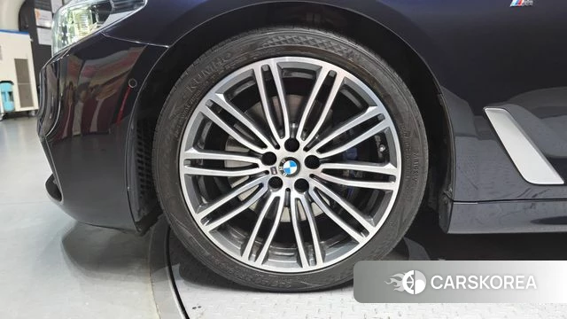 BMW 5 Series (G30) id 4384005 из Кореи 25