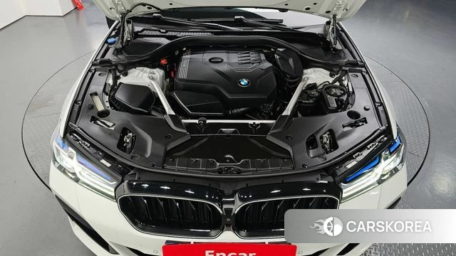 BMW 5 Series (G30) id 3940451 из Кореи 15