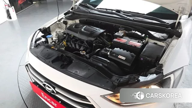 Hyundai Avante AD id 3728557 из Кореи 15