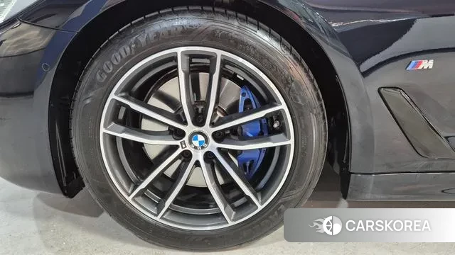 BMW 5 Series (G30) id 3534135 из Кореи 15