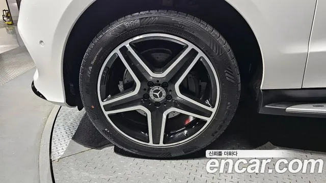 Mercedes-Benz GLE - Class W166 id 2818865 из Кореи 15