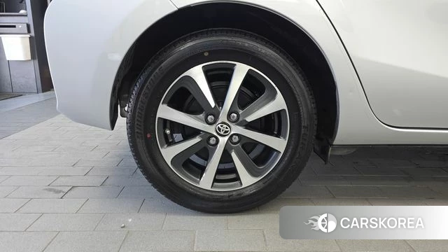 Toyota Prius C id 4403567 из Кореи 15