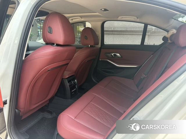 BMW 3 series 2025 Белый из Китая, фото 5