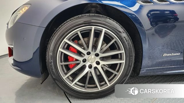 Maserati Ghibli id 4637291 из Кореи 31
