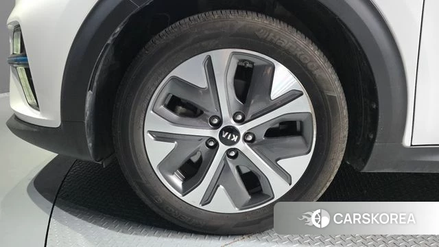 Kia Niro EV id 3924038 из Кореи 16