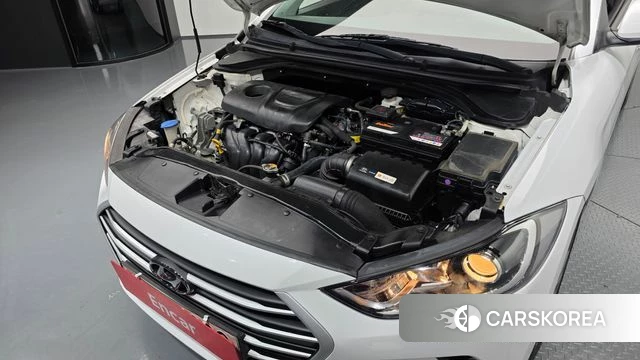 Hyundai Avante AD id 4530964 из Кореи 25