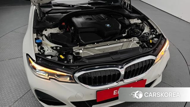 BMW 3 Series (G20) id 4409760 из Кореи 27