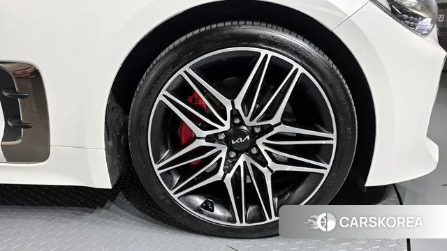 Kia Stinger id 3651835 из Кореи 15